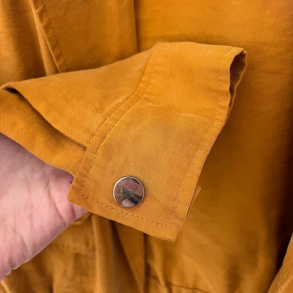 Mustard Blazer - Picture 2 of 5